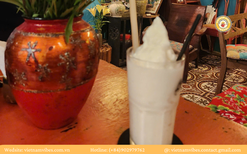 Hanoi food tour with Vietnam Vibes