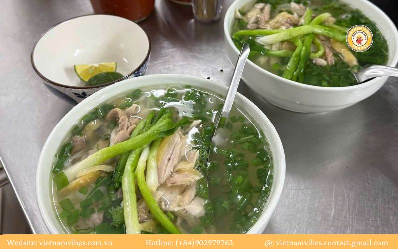 Hanoi foodtour with Vietnam vibes