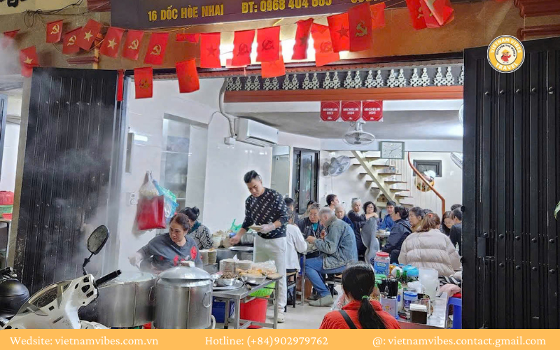 Hanoi food tour with Vietnam Vibes