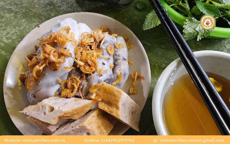 Hanoi food tour with Vietnam Vibes